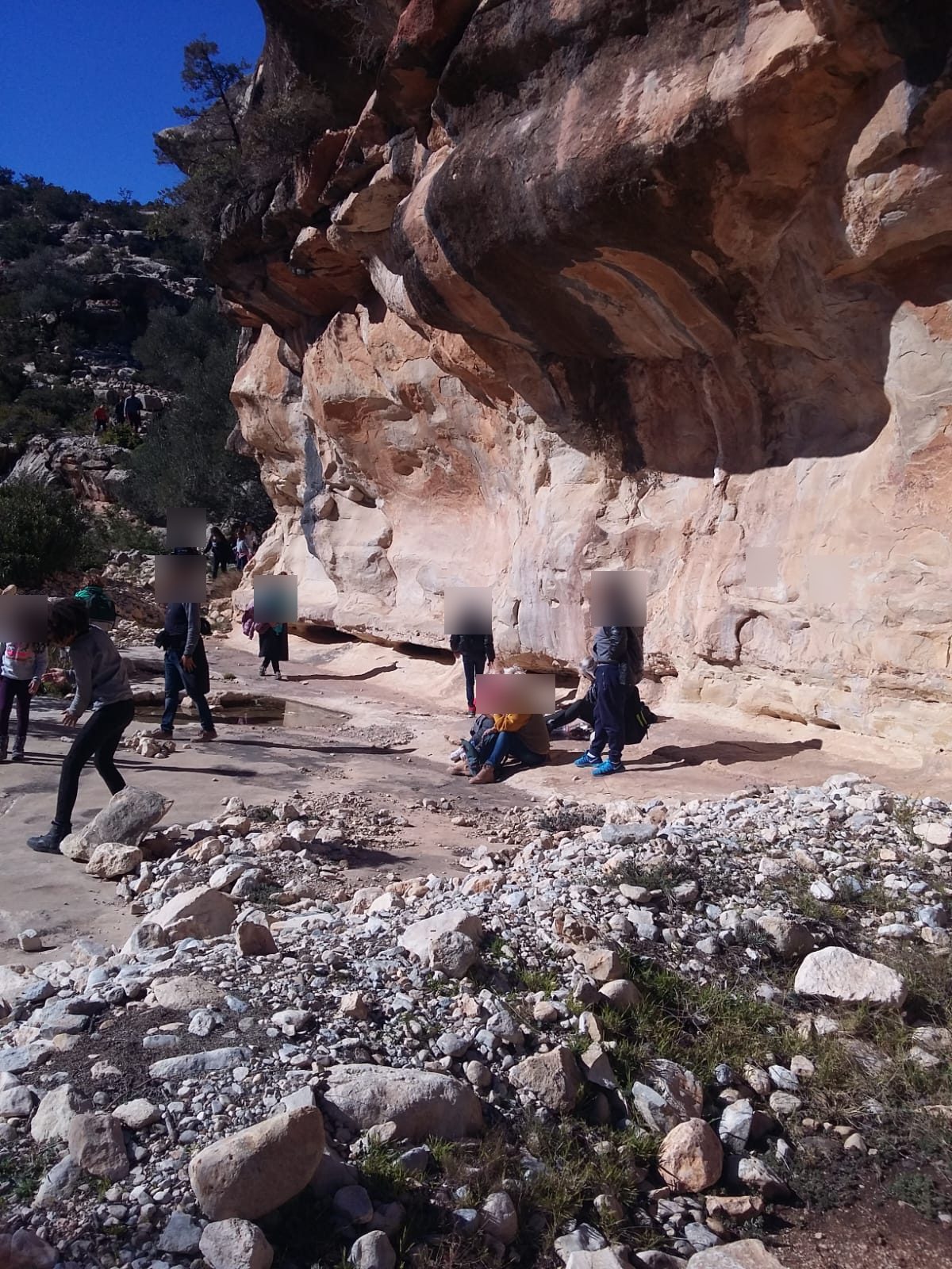 Randonnée au Djebel Oueslat : peintures rupestres et village berbère — photo 2